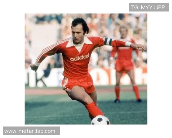 足球明星妻子的背后故事：她们如何平衡家庭与事业，成就默默奉献的伟大力量